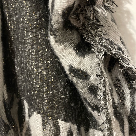 INC sweater shawl. Black and Grey Leopard/Cheetah print. One size. NWT. - Picture 3 of 7